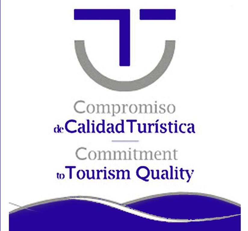 Отель El Escudo De Calatrava Моэдас-де-ла-Хара Экстерьер фото